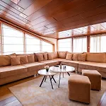 Primestay Penthouse Apartament