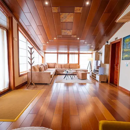 Lägenhet Primestay Penthouse Tirana