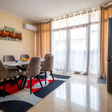Primestay Penthouse Lägenhet