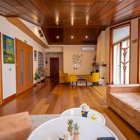 Primestay Penthouse * Tirana