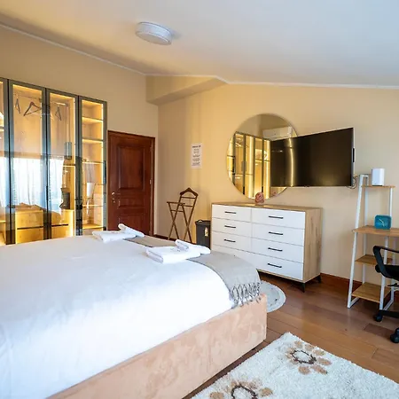 Primestay Penthouse Apartman Tirana